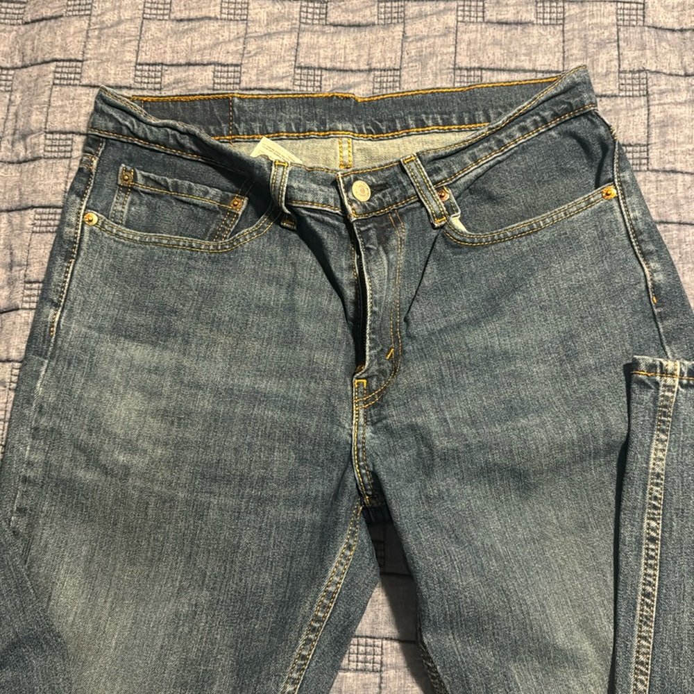 Levis jeans